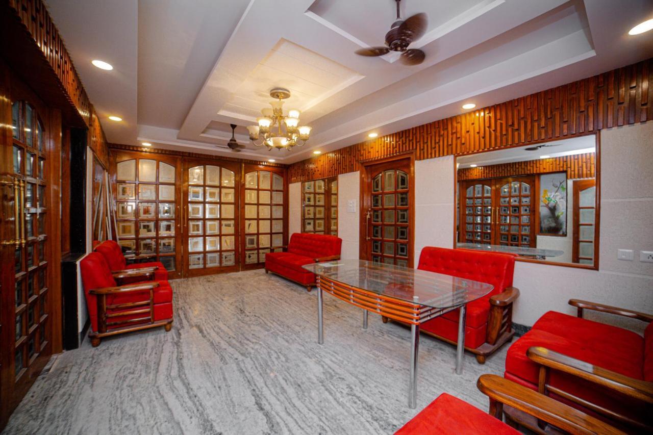 ורנאסי Pearl Courtyard Dormitory מראה חיצוני תמונה