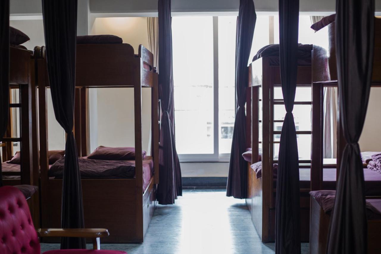 ורנאסי Pearl Courtyard Dormitory מראה חיצוני תמונה