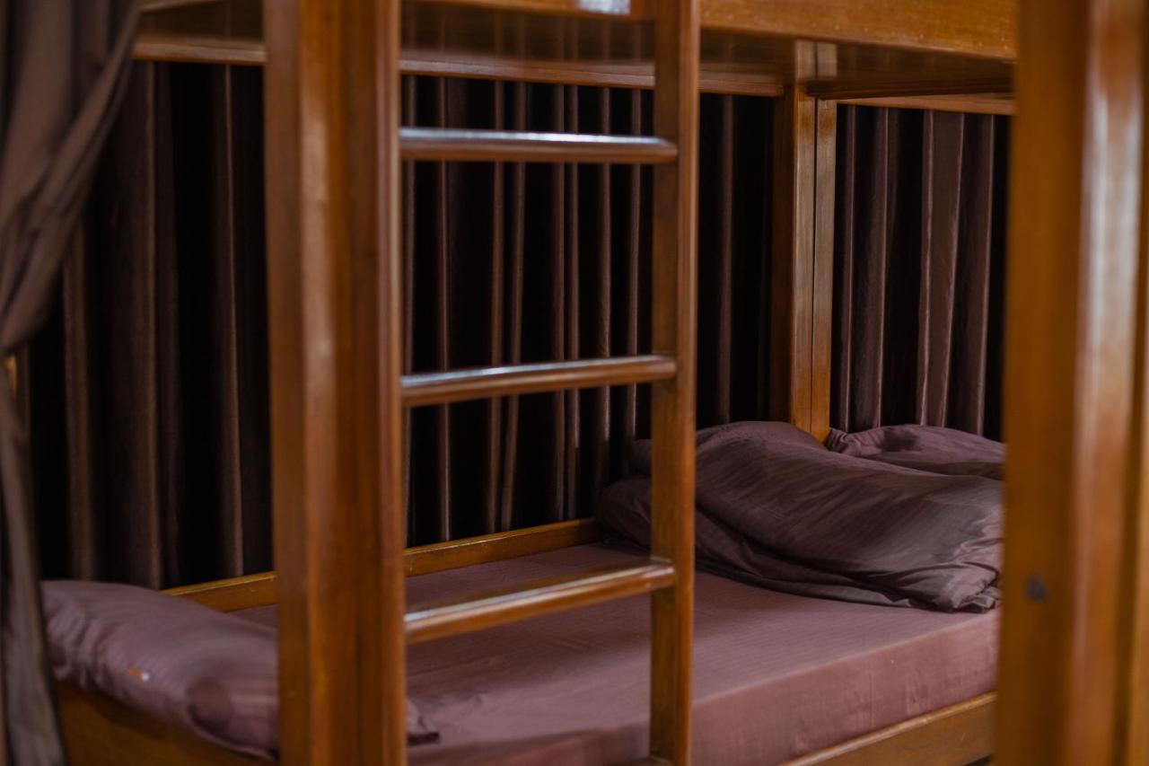 ורנאסי Pearl Courtyard Dormitory מראה חיצוני תמונה