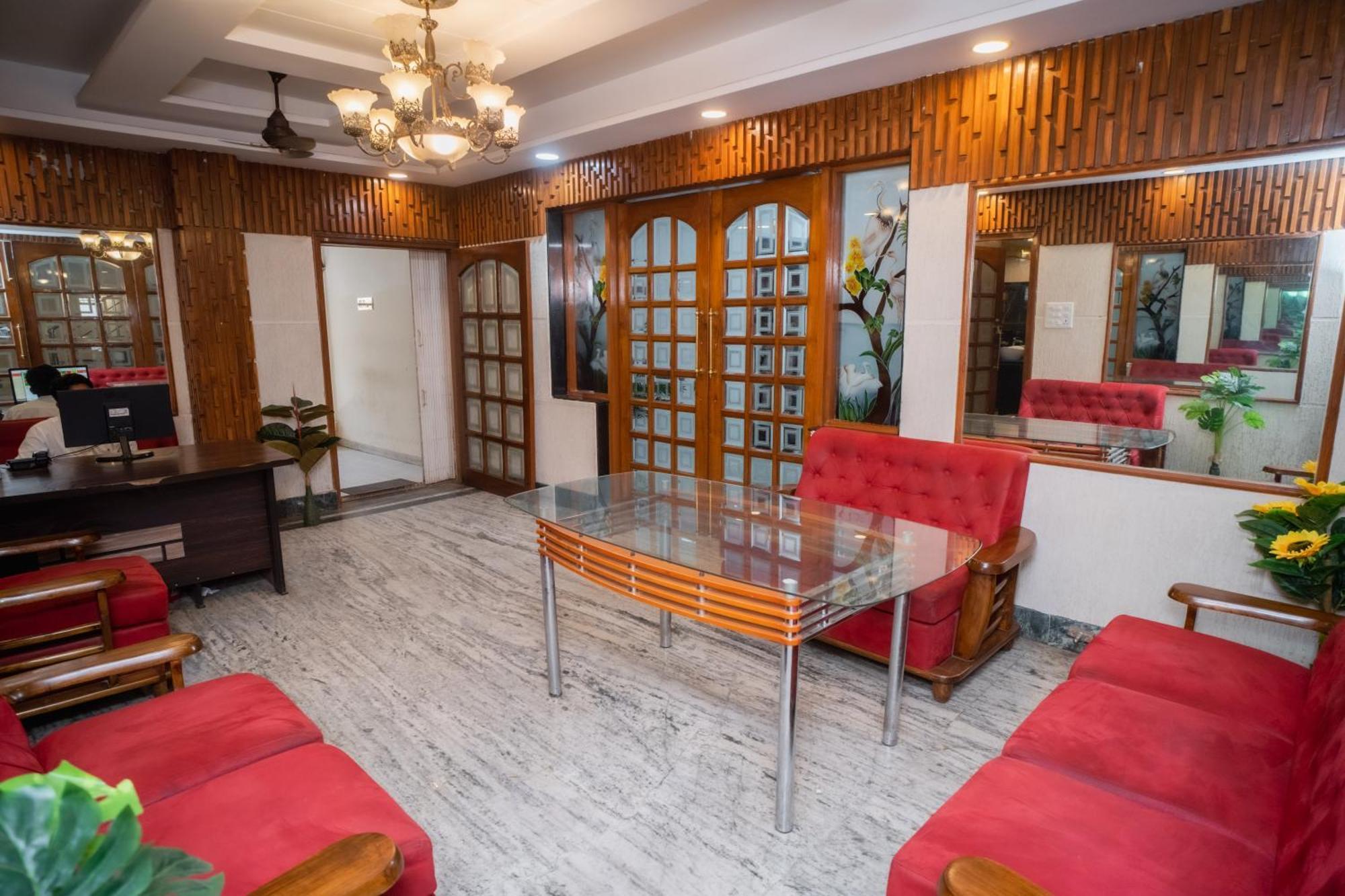 ורנאסי Pearl Courtyard Dormitory מראה חיצוני תמונה