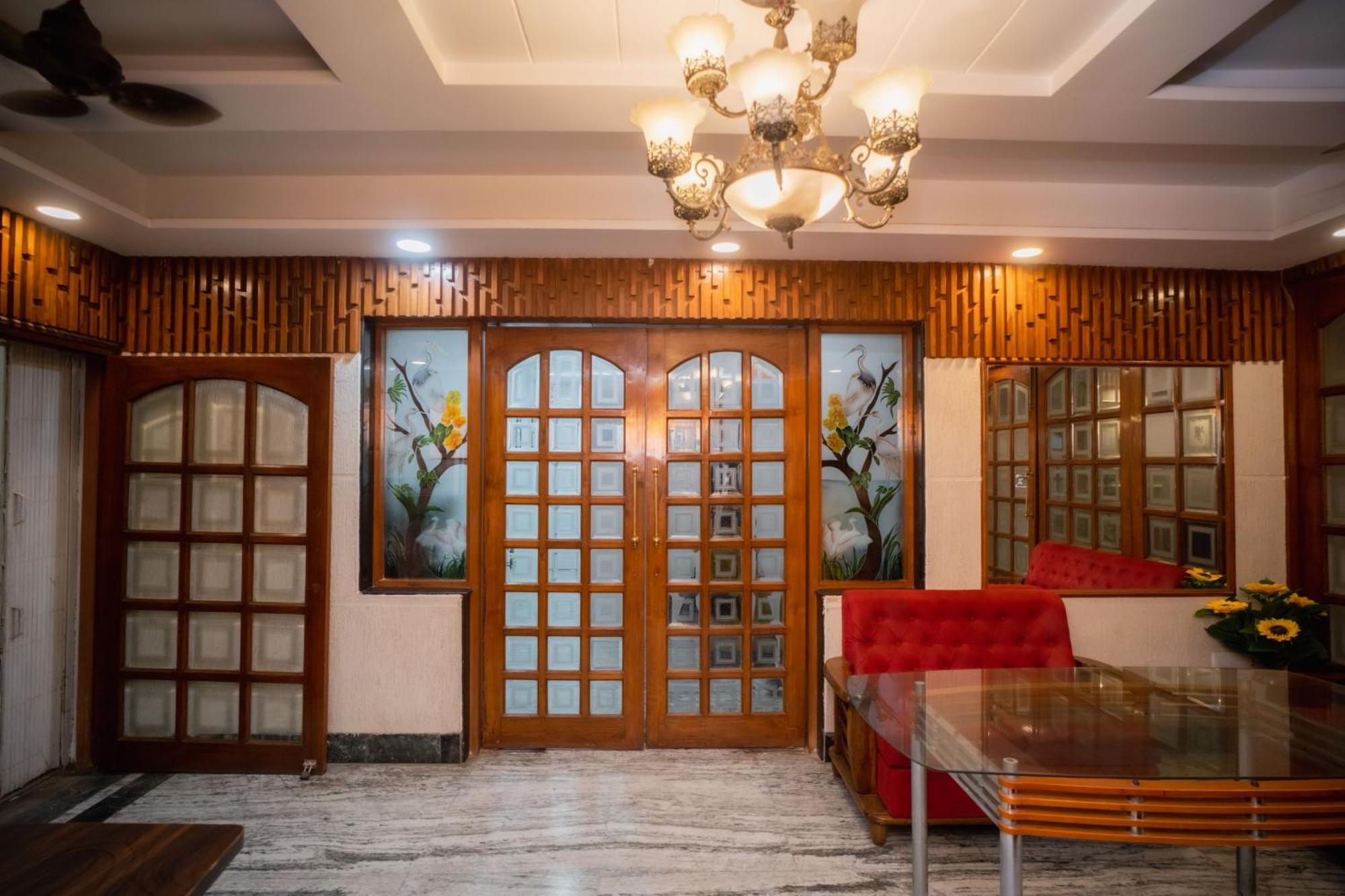 ורנאסי Pearl Courtyard Dormitory מראה חיצוני תמונה