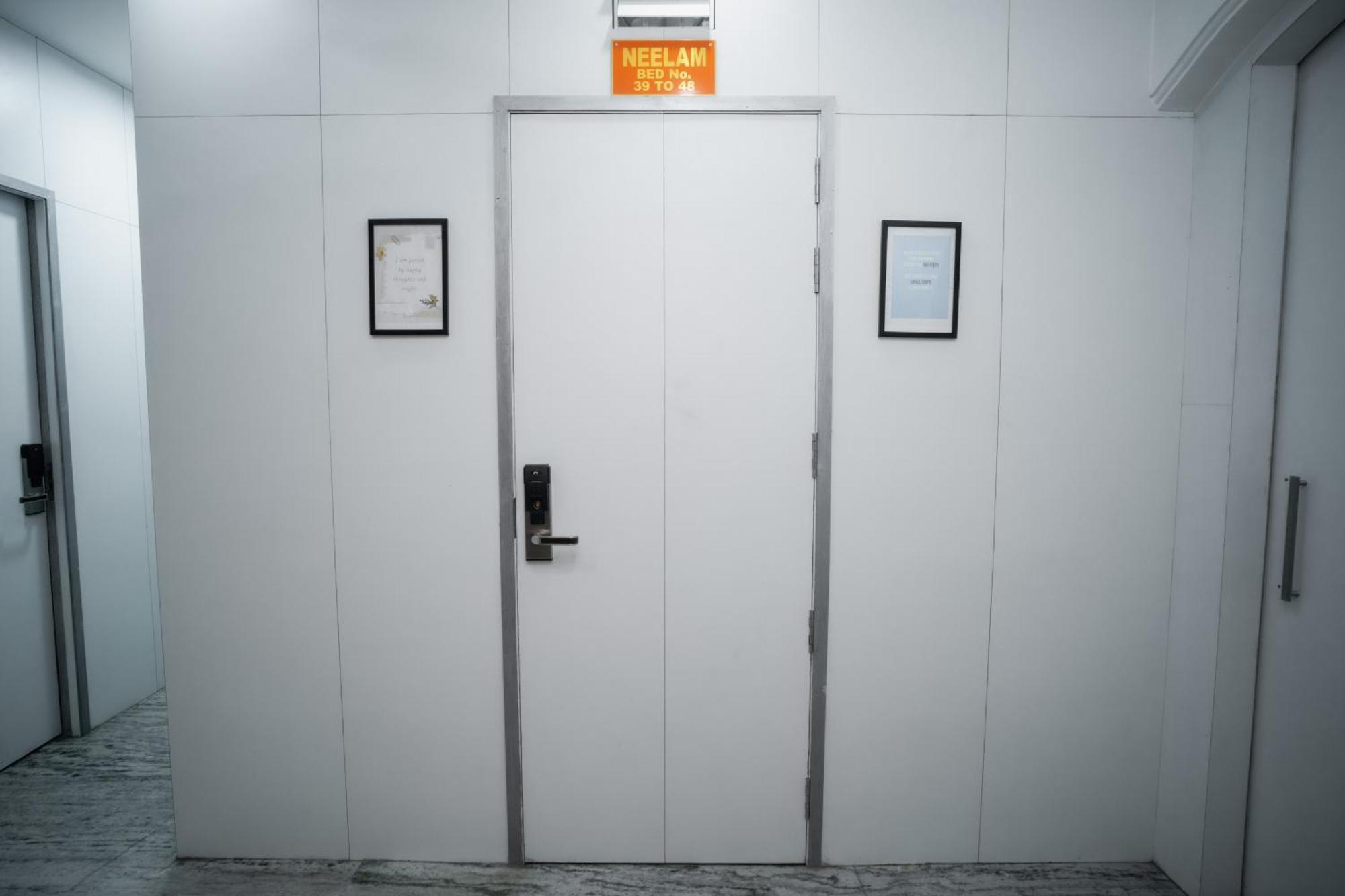 ורנאסי Pearl Courtyard Dormitory מראה חיצוני תמונה